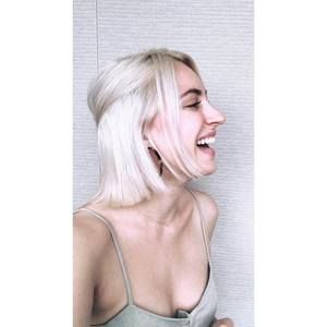 Meet your Posher, Ava